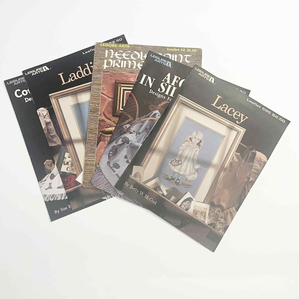 Lot of 5 Leisure Arts‎ Cross Stitch Leaflets Books